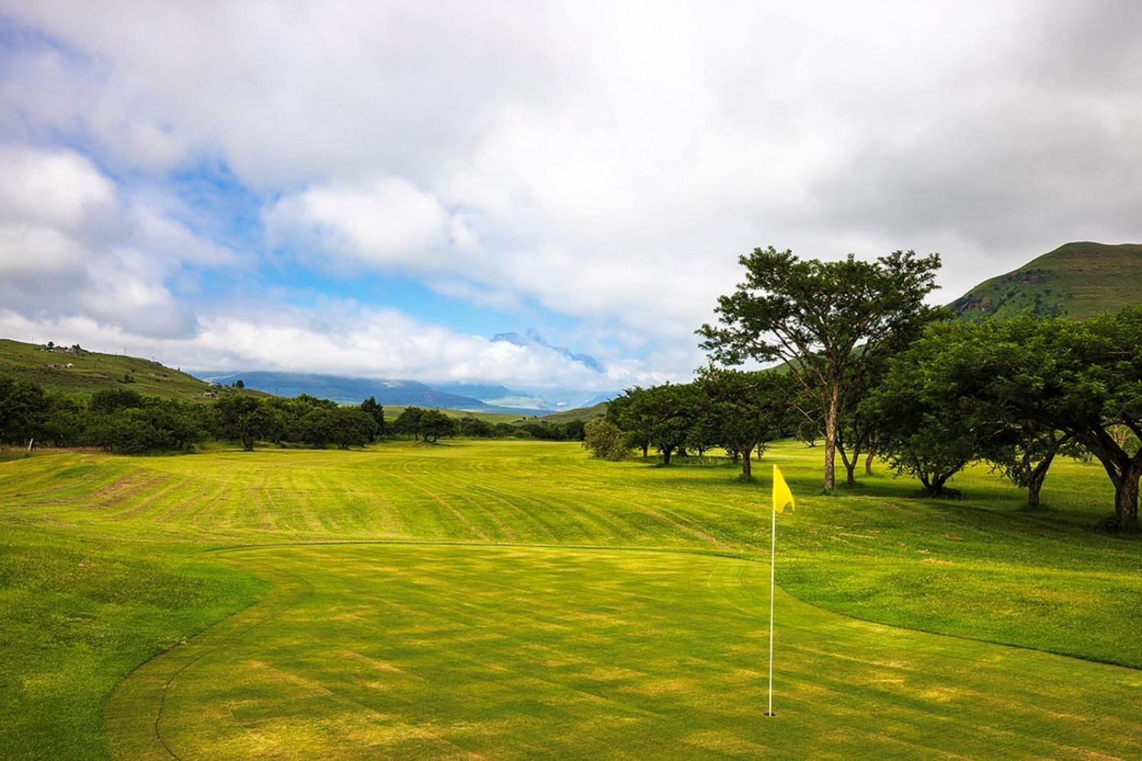 Hlalanathi Drakensberg Resort Bergville Bagian luar foto