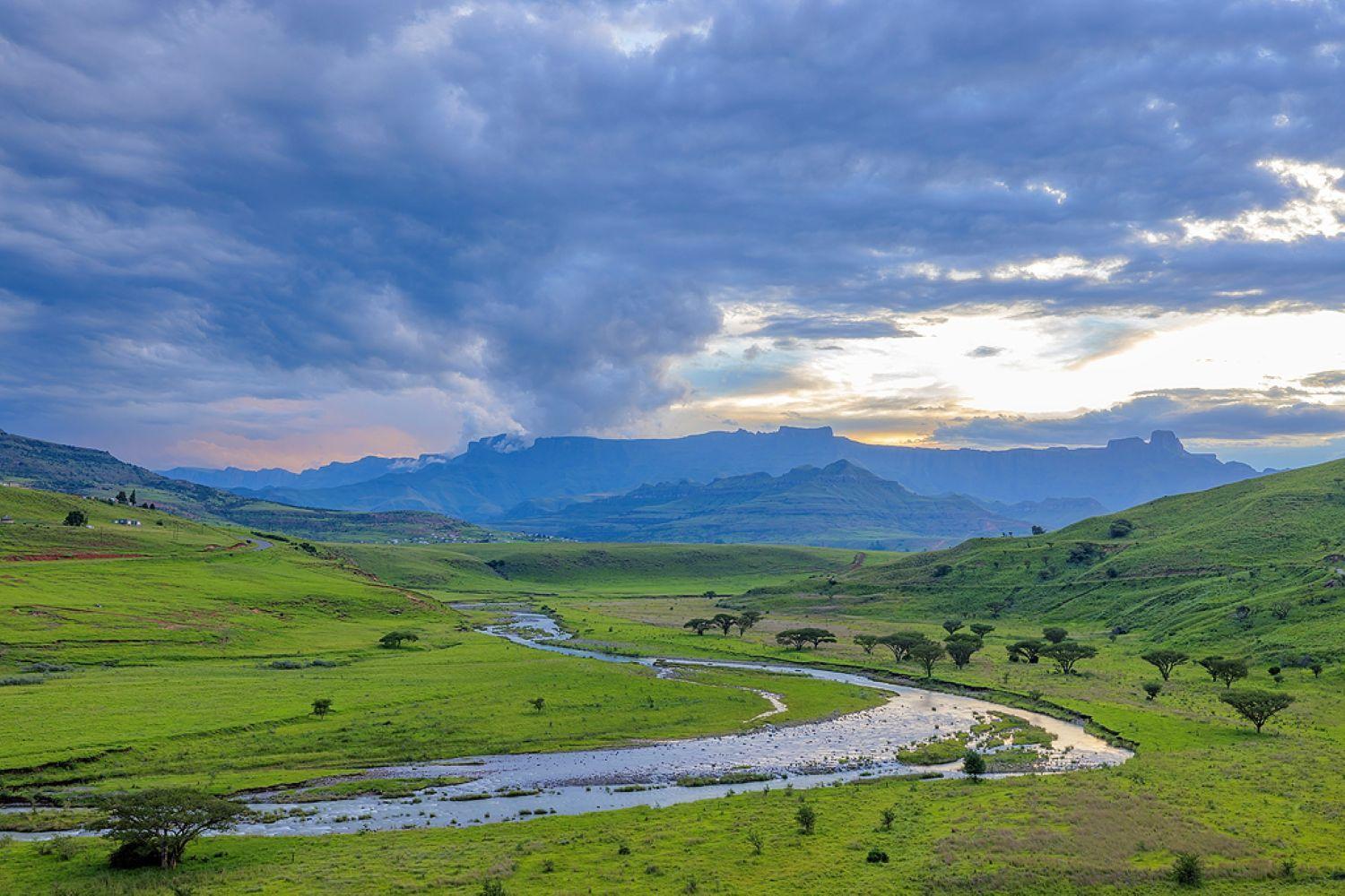 Hlalanathi Drakensberg Resort Bergville Bagian luar foto