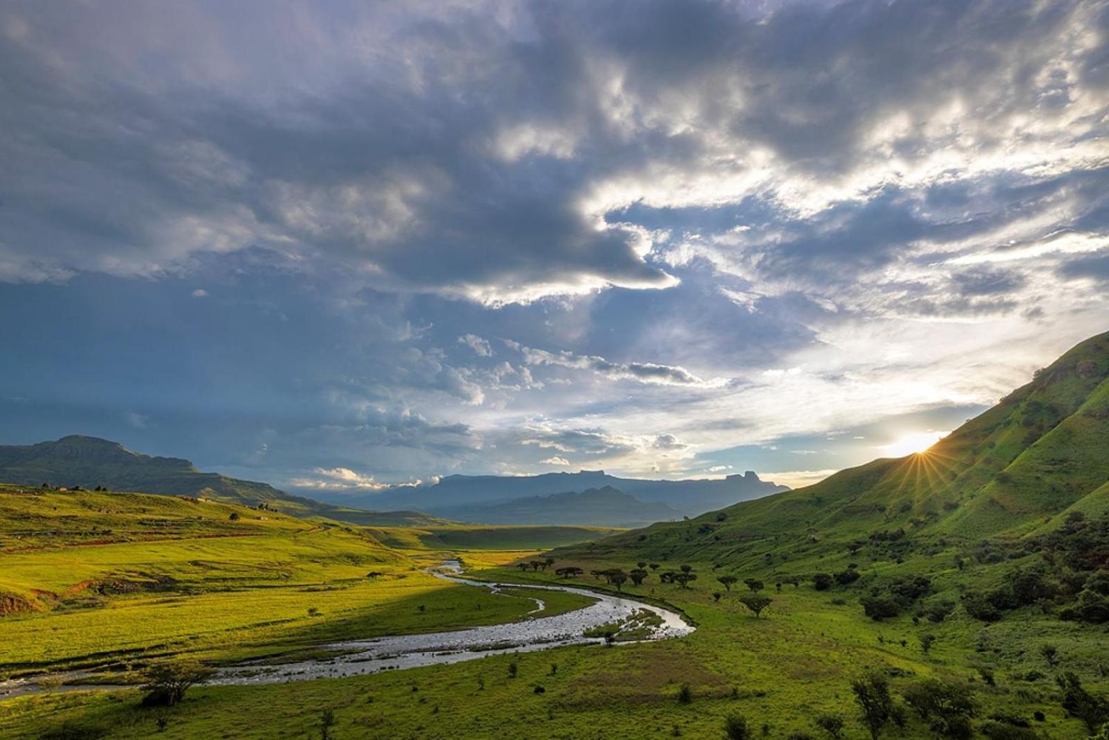 Hlalanathi Drakensberg Resort Bergville Bagian luar foto